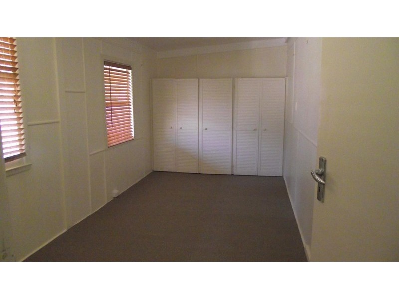 13 Macarthur Street, Parkes NSW 2870