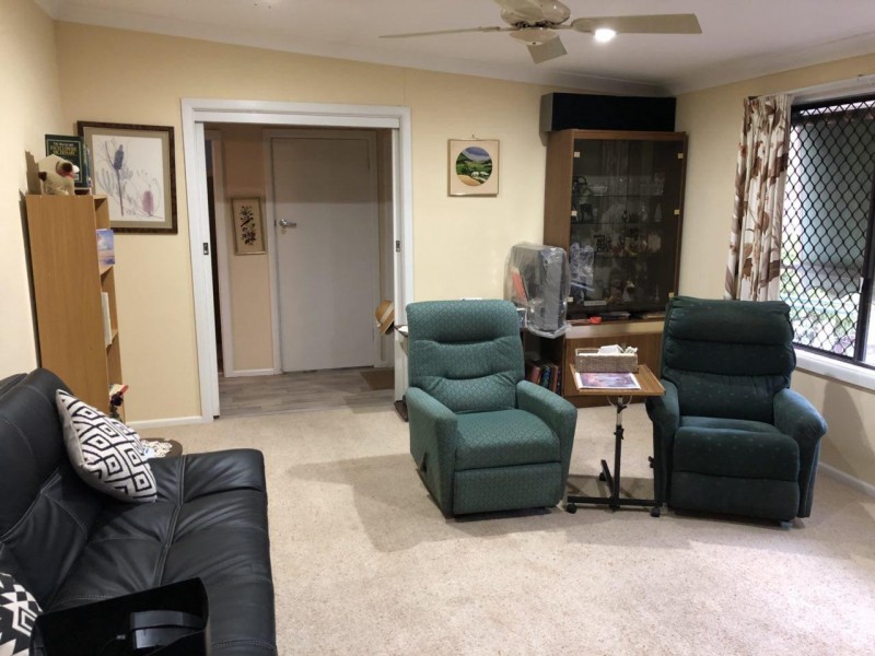 9 Pearce Street, Parkes NSW 2870