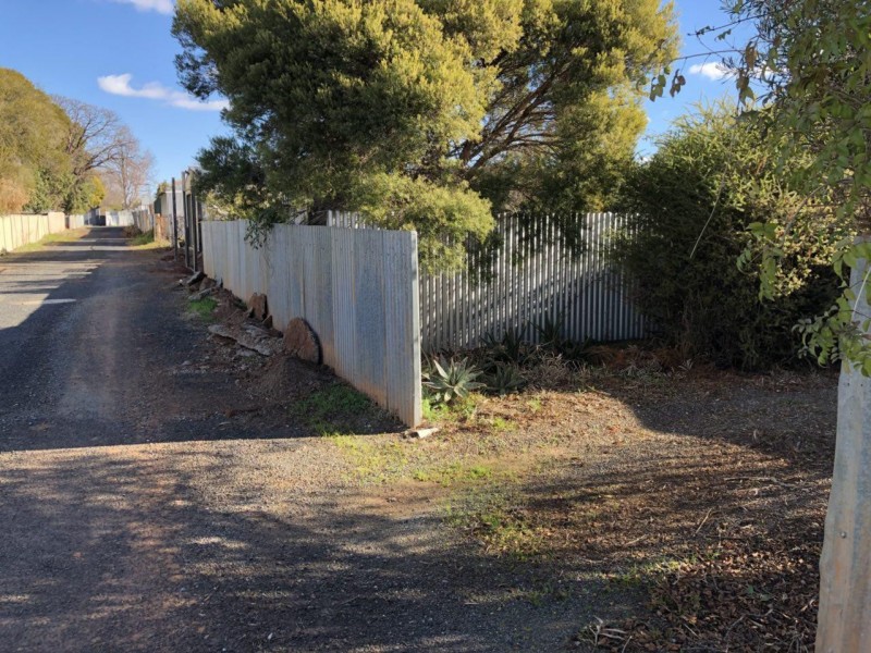 9 Pearce Street, Parkes NSW 2870