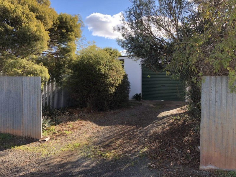 9 Pearce Street, Parkes NSW 2870