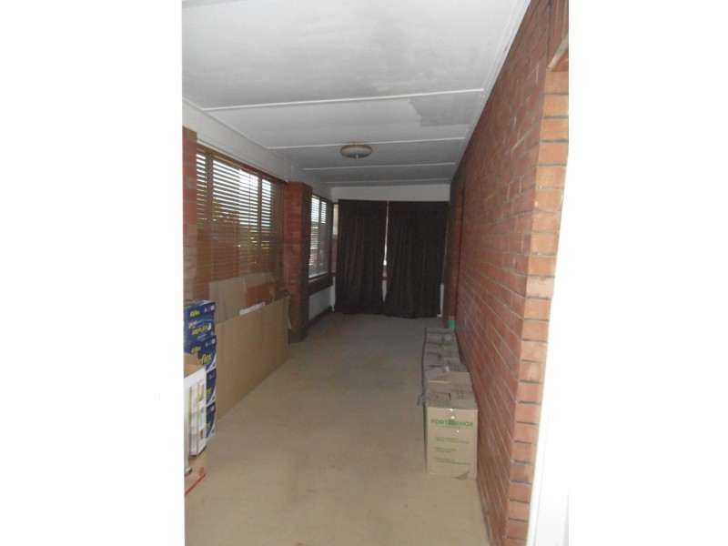 15 Bushman Street, Parkes NSW 2870