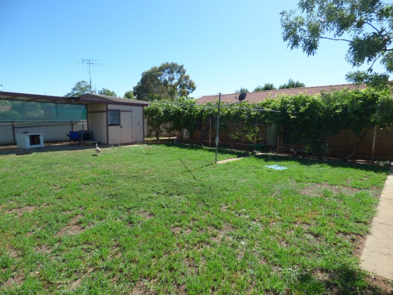 28 Coolabah Street, Forbes NSW 2871