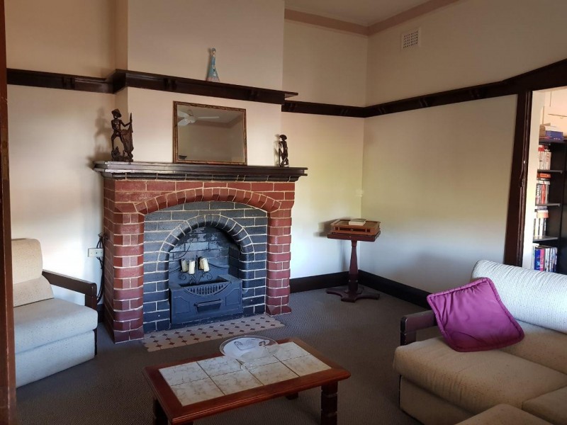 372 Clarinda Street, Parkes NSW 2870