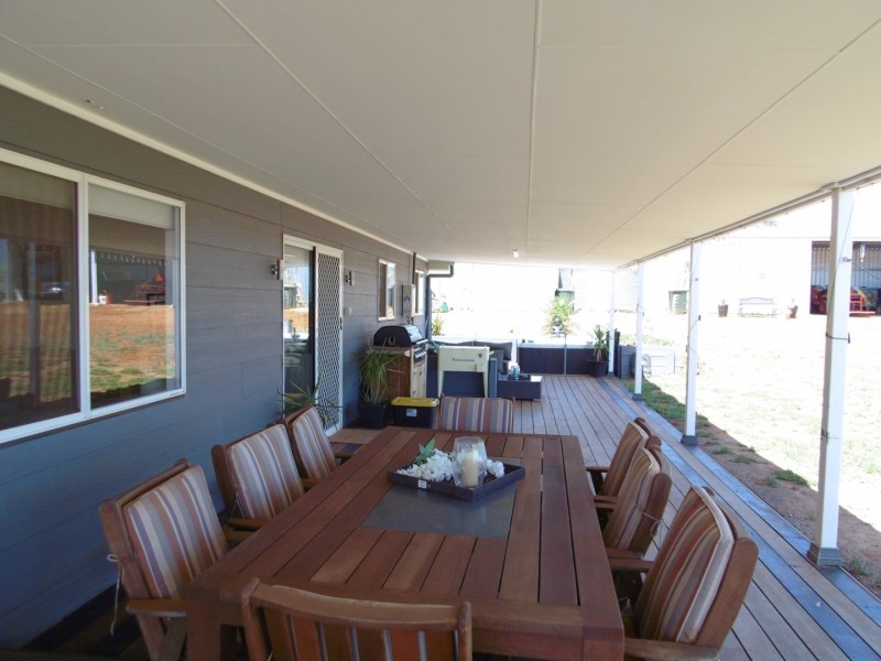 144 Maguire Road, Parkes NSW 2870