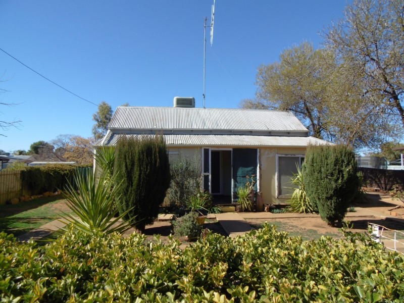 41 Forbes Road, Parkes NSW 2870