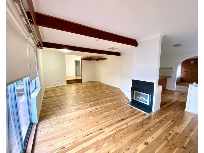 8 Glenwarrie Place, Parkes NSW 2870