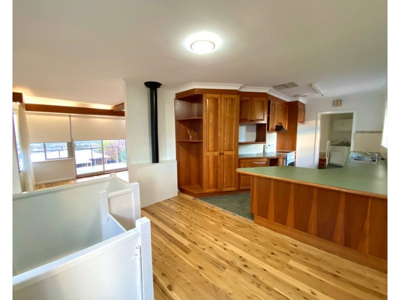 8 Glenwarrie Place, Parkes NSW 2870