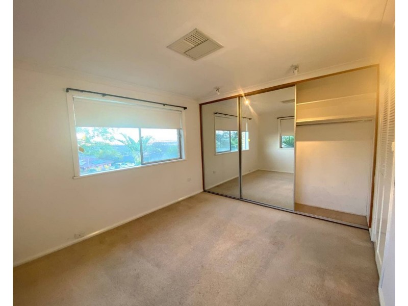 8 Glenwarrie Place, Parkes NSW 2870