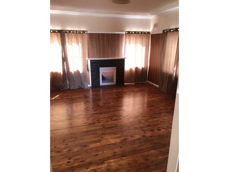 41 Rose Street, Parkes NSW 2870