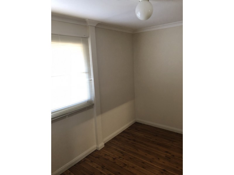103 Boori Street, Peak Hill NSW 2869