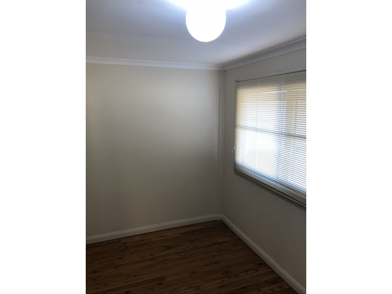 103 Boori Street, Peak Hill NSW 2869