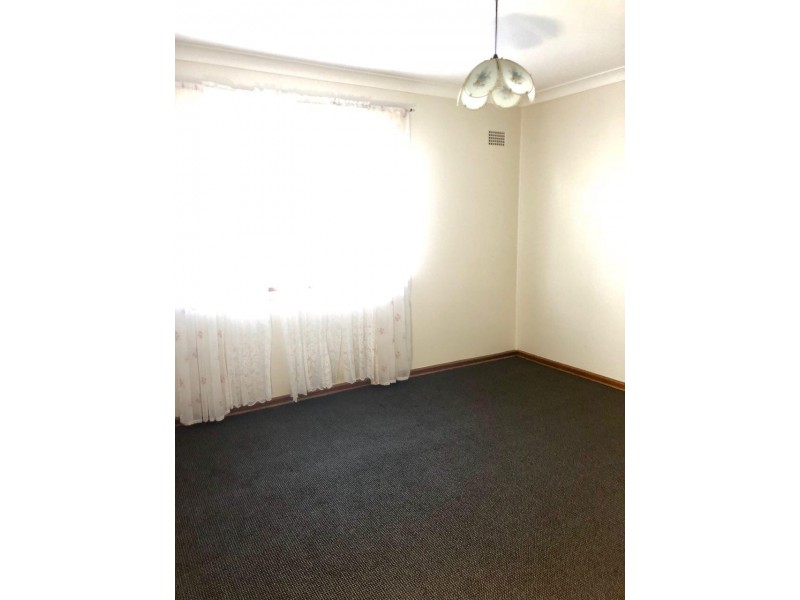 12 Wilga Street, Parkes NSW 2870