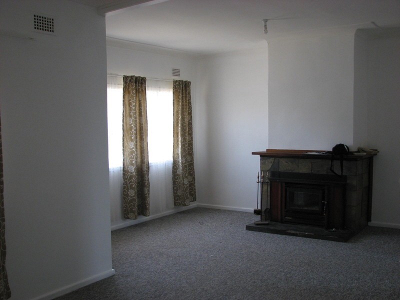 27 Grenfell St, Forbes NSW 2871