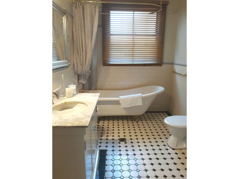 67 Church Street, Parkes NSW 2870