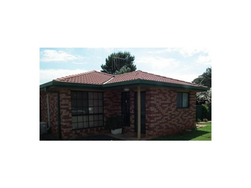 70 Brolgan Road, Parkes NSW 2870