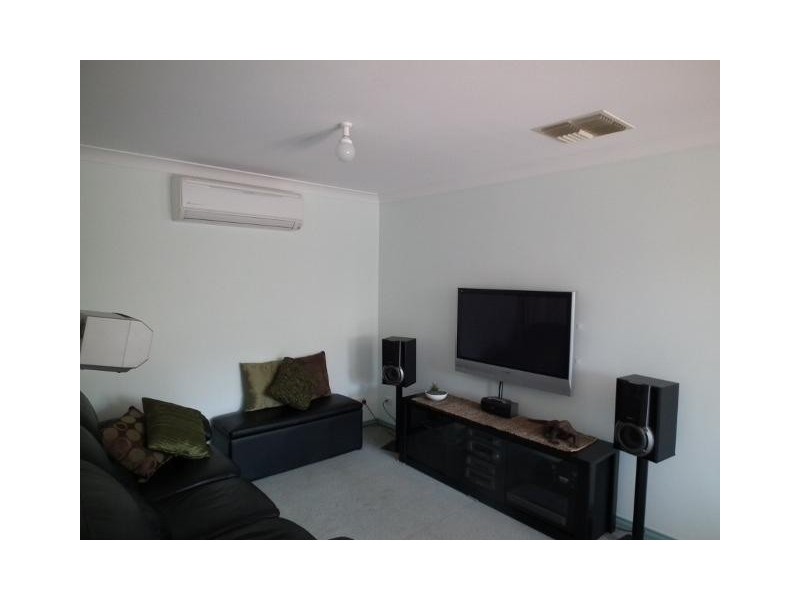 70 Brolgan Road, Parkes NSW 2870