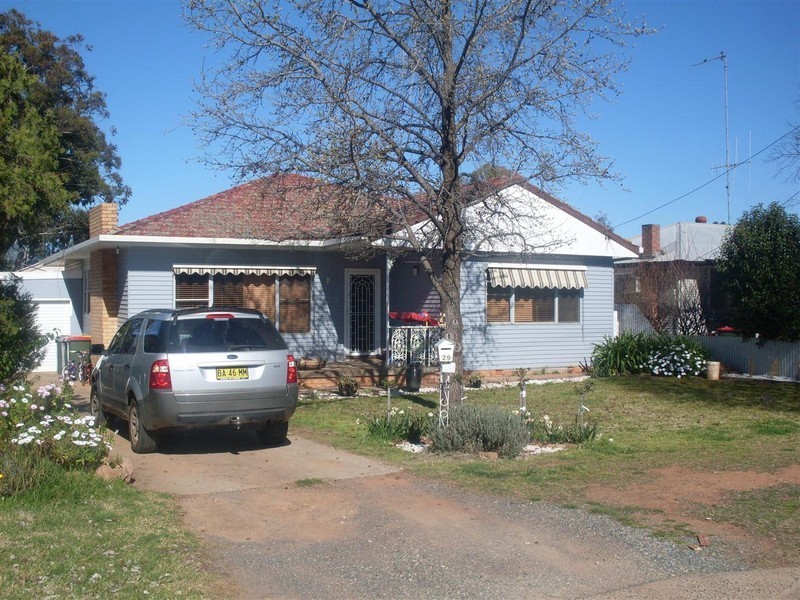 29 Pearce Street, Parkes NSW 2870