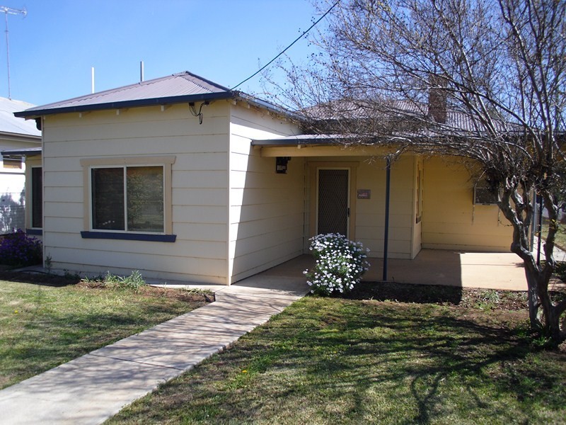 46 Grenfell Street, Forbes NSW 2871