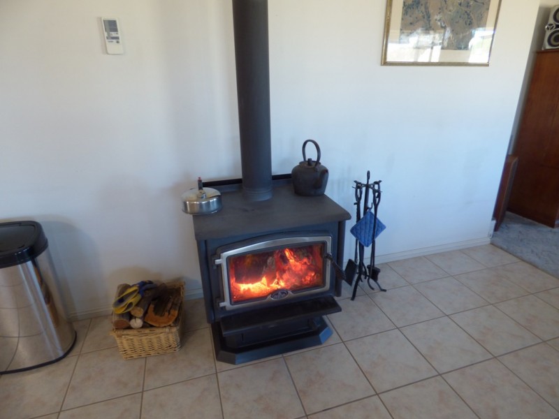 2 Oberon Street, Eugowra NSW 2806