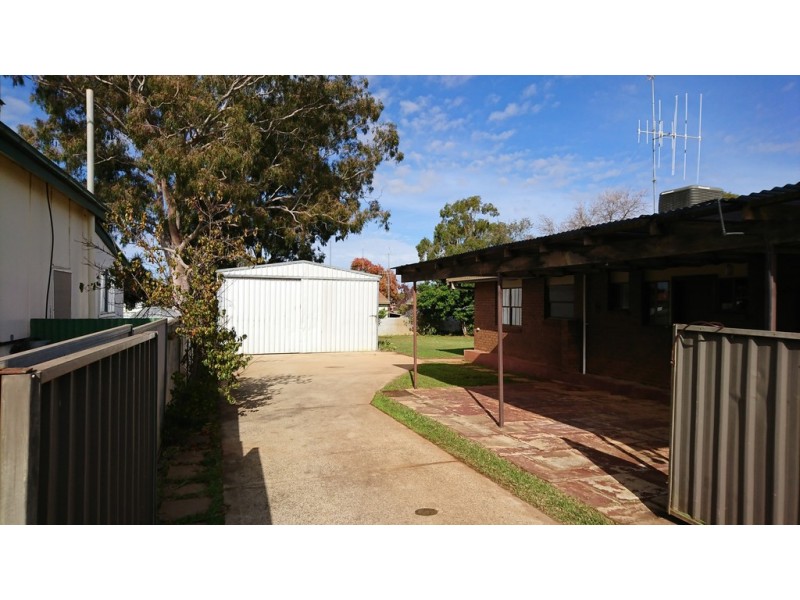 45 Brolgan Road, Parkes NSW 2870