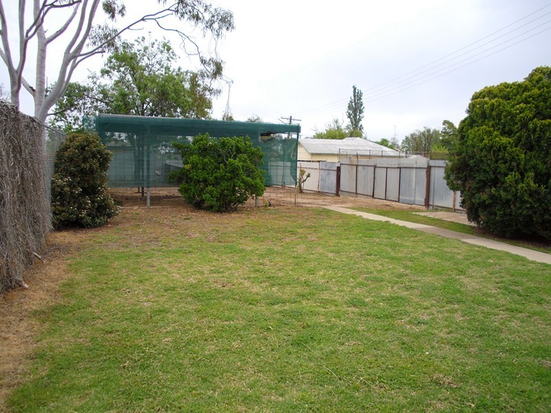 32 Underwood Street, Forbes NSW 2871
