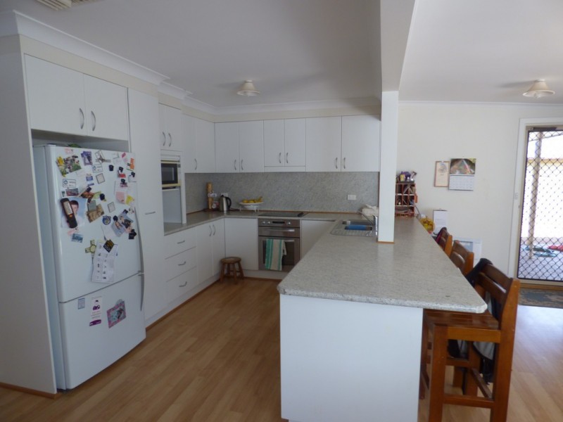 77 Church Street, Forbes NSW 2871