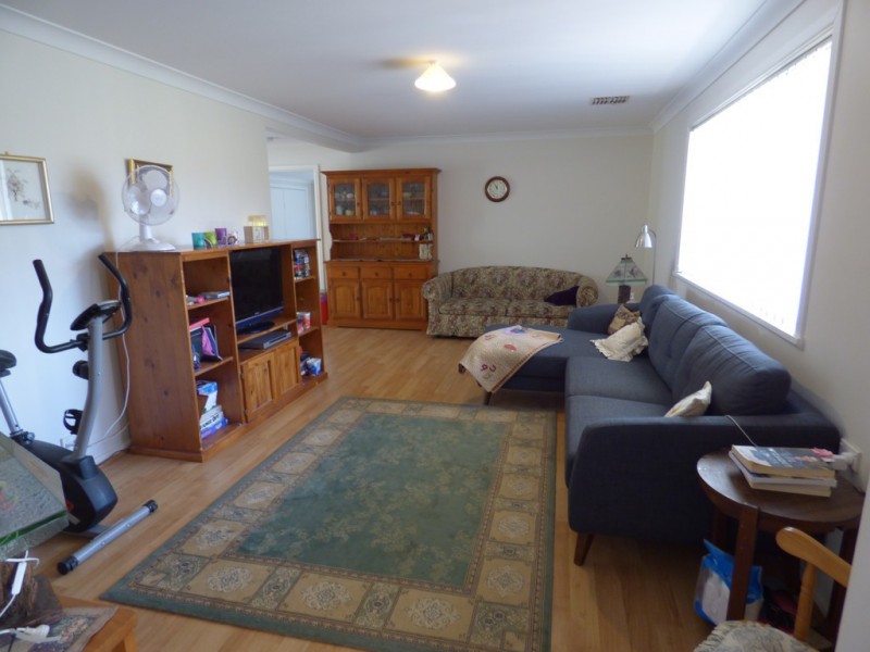 77 Church Street, Forbes NSW 2871