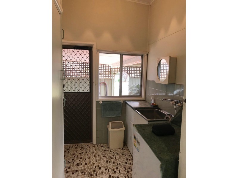 122 Victoria Street, Parkes NSW 2870