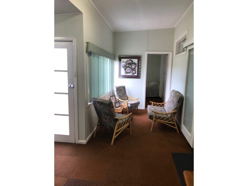 122 Victoria Street, Parkes NSW 2870