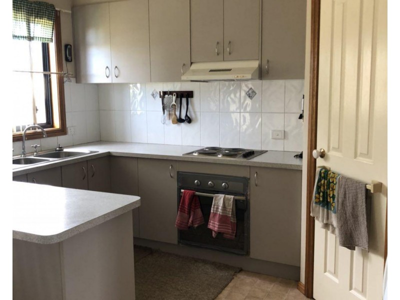 120 Boori Street, Peak Hill NSW 2869