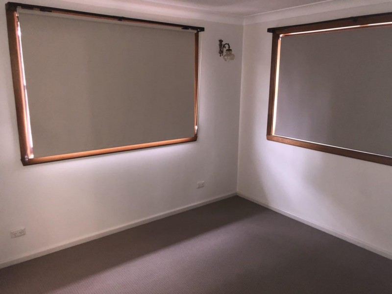 9 Faull Cres, Parkes NSW 2870