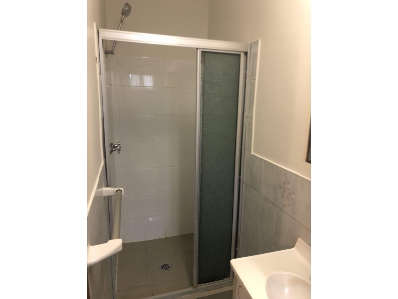 9 Faull Cres, Parkes NSW 2870