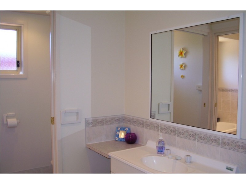 102 Dalton Street, Parkes NSW 2870