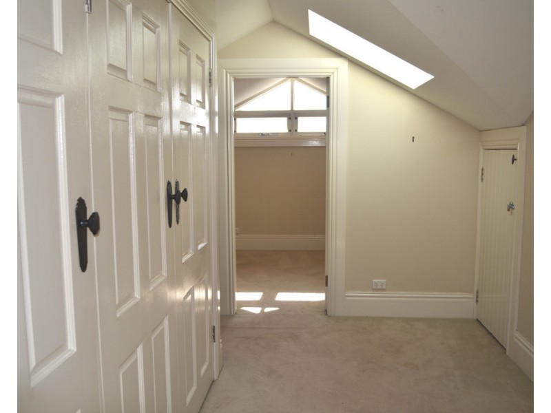 8 High Street, Parkes NSW 2870