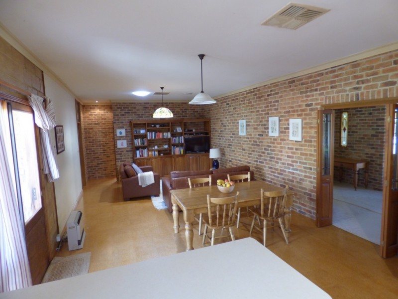 28 Alder Street, Forbes NSW 2871