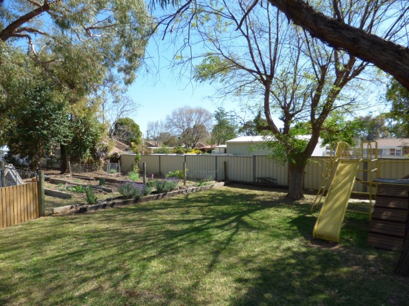 28 Alder Street, Forbes NSW 2871