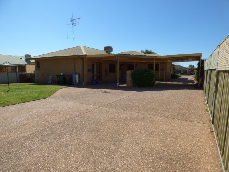 28 Alder Street, Forbes NSW 2871