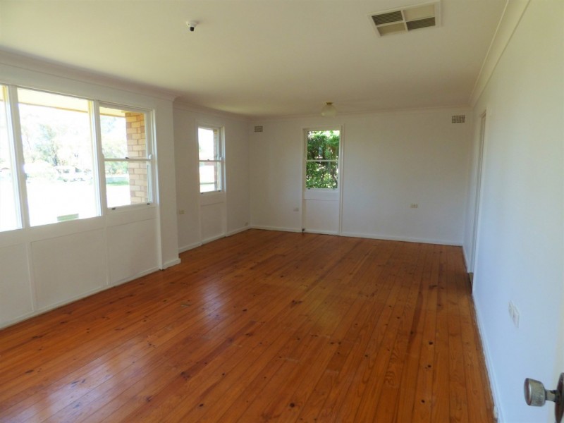 14 Cedar Crescent, Forbes NSW 2871