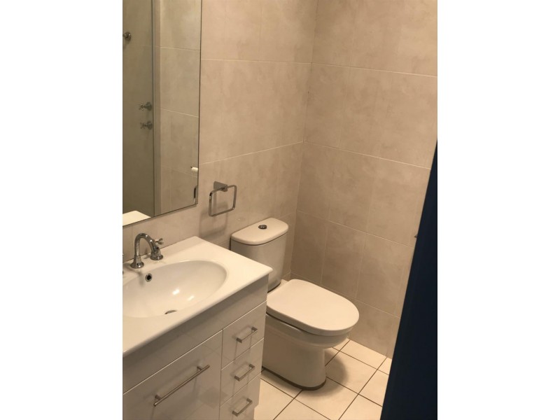 1 Oswin Street, Parkes NSW 2870