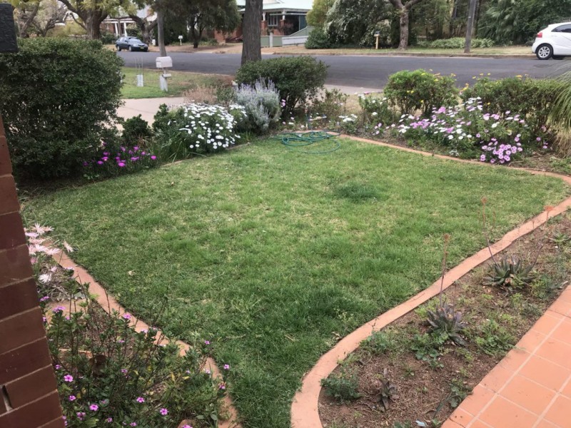 1 Oswin Street, Parkes NSW 2870