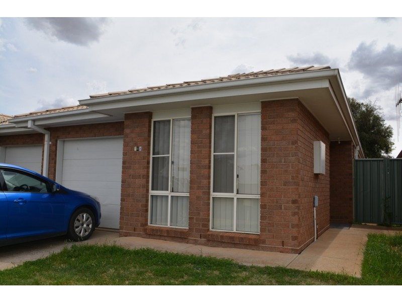 74A Close Street, Parkes NSW 2870