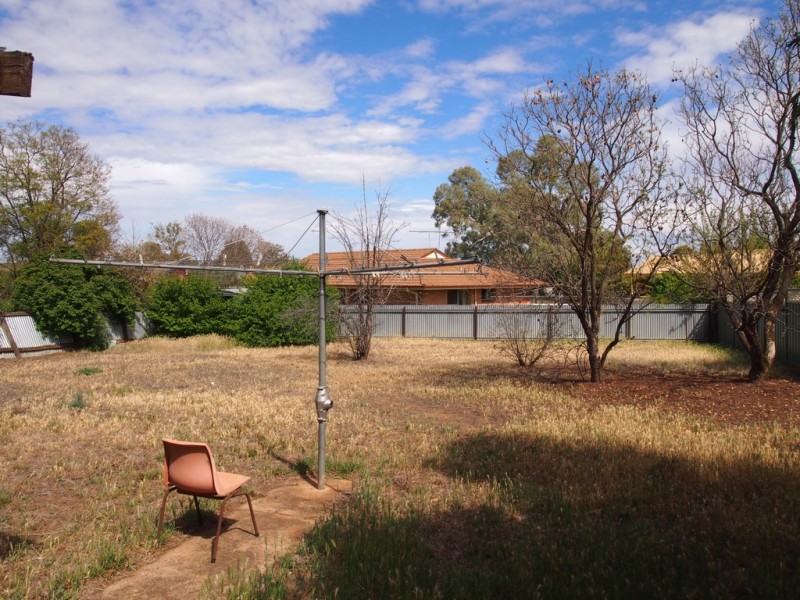 8 High Street, Condobolin NSW 2877