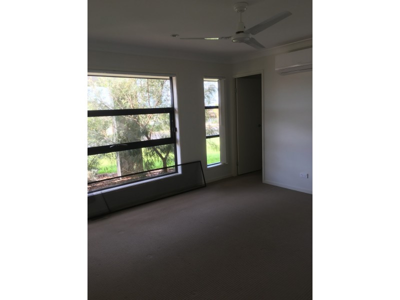 20 Blaxland Street, Parkes NSW 2870