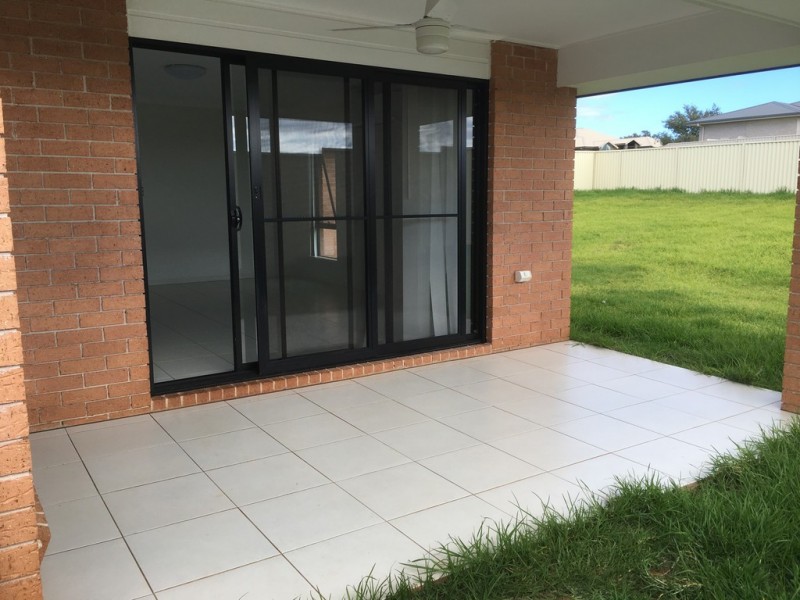 20 Blaxland Street, Parkes NSW 2870
