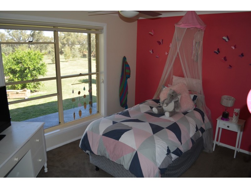 296 The Welcome Road, Parkes NSW 2870