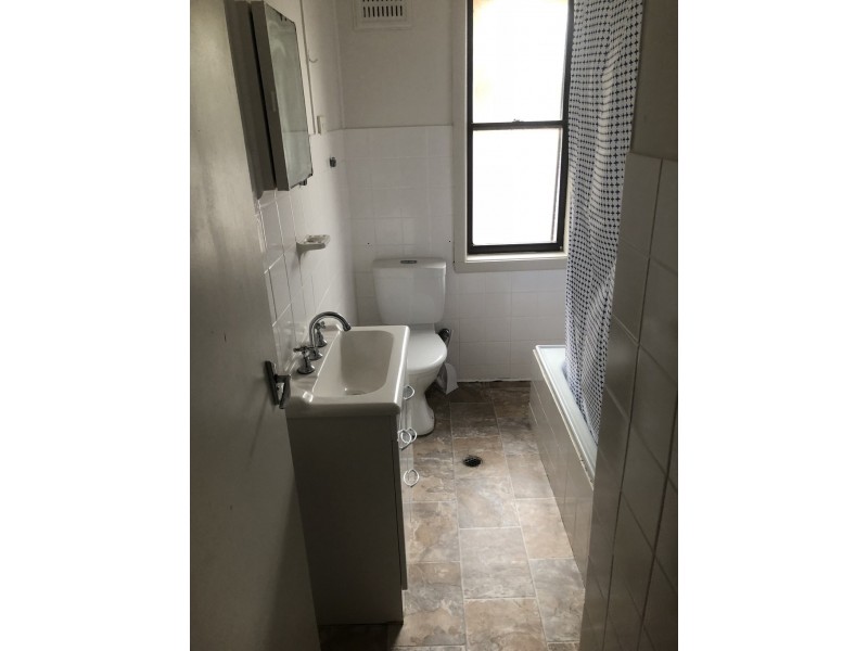 9 Faull Crescent, Parkes NSW 2870