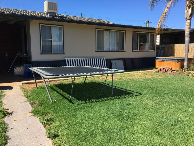 24 Forrester Street, Forbes NSW 2871