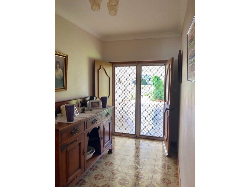 69 Close Street, Parkes NSW 2870