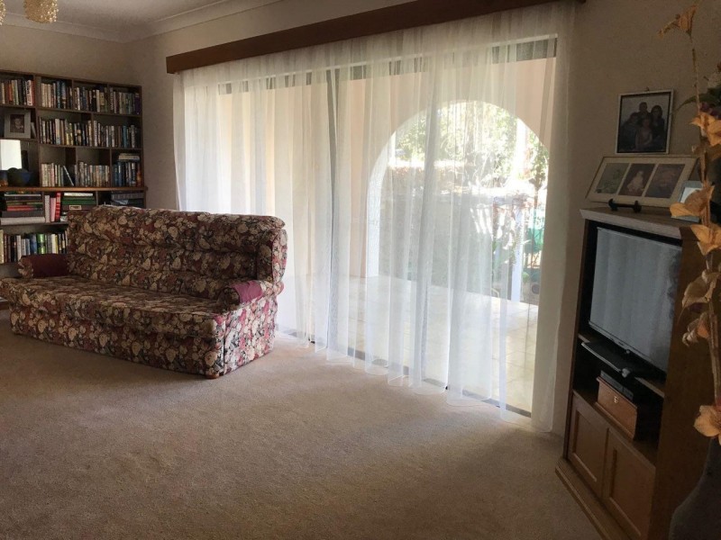 69 Close Street, Parkes NSW 2870