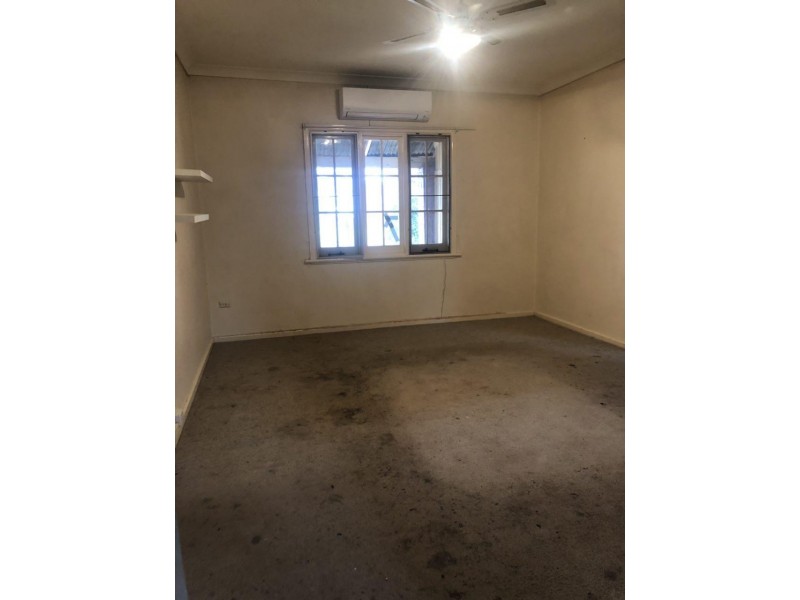 11a Close Street, Parkes NSW 2870